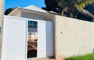 Casa com 2 dormitórios à venda, 75 m² por r$ 265.000,00 - viaduto - araruama/rj