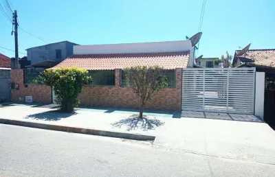 Casa com 4 dormitórios à venda, 120 m² por r$ 490.000,00 - parque hotel - araruama/rj