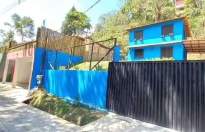 Casa com 2 dormitórios à venda, 100 m² por r$ 520.000 - cuiabá - petrópolis/rj