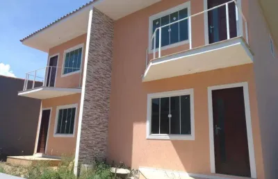 Sobrado com 2 dormitórios à venda, 80 m² por r$ 330.000,00 - parque hotel - araruama/rj