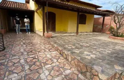 Casa independente à venda com 2 quartos por apenas r$ 280.000 - fazendinha - araruama/rj
