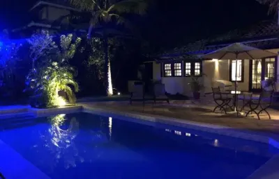 Casa em condomínio com 4 dormitórios, 273 m² - venda por r$ 2.200.000,00 ou aluguel por r$ 10.140,83/mês - manguinhos - armação dos búzios/rj