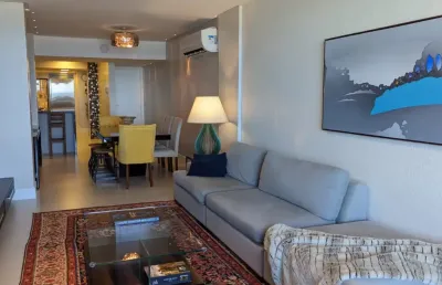 Apartamento com 3 quartos para alugar na Avenida Atlântica, 3040, Centro, Balneário Camboriú