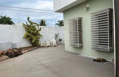 Casa com 2 quartos à venda na Avenida Orlando da Valle, Cidade Jardim, Araraquara