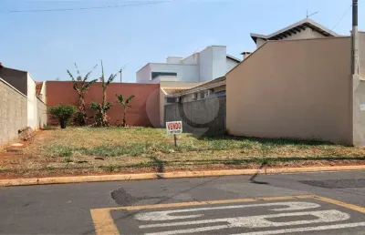 Terreno à venda na Italo Severino Micelli, Jardim dos Flamboyants, Araraquara