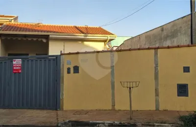 Casa com 3 quartos à venda na Domingos Zanin, Jardim Ártico, Araraquara