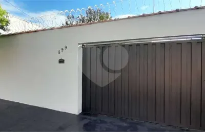 Casa com 2 quartos à venda na Victor Lacorte, Jardim Morumbi, Araraquara