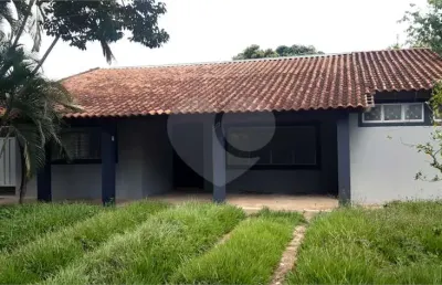 Casa com 4 quartos à venda na Camilo Biffi, Cidade Jardim, Araraquara