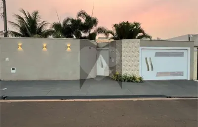 Casa com 3 quartos à venda na Antonio Fernandes, Cidade Jardim, Araraquara