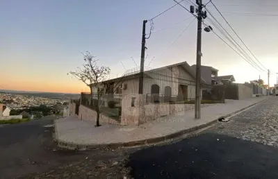 Casa para aluguel, 6 quartos, 1 suíte, 4 vagas, nova rússia - ponta grossa/pr