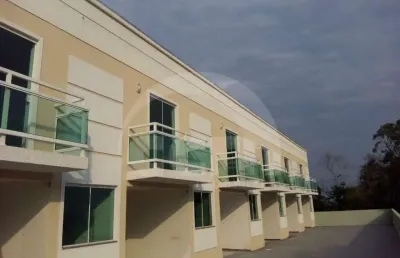 Sobrado à venda, 2 quartos, 1 vaga, uvaranas - ponta grossa/pr