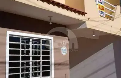 Casa com 3 quartos para alugar na Rua Evaristo da Veiga, Jardim Carvalho, Ponta Grossa