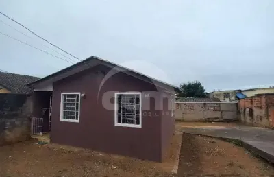 Casa à venda na colônia dona luiza – terreno amplo!