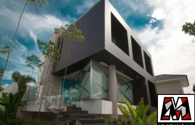 Casa de condomínio,  desocupada, 04 vagas de garagem, oportunidade única, quinta das laranjeiras