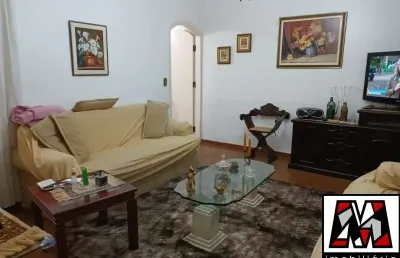 Casa residencial e ou comercial no jardim pitangueiras, 01 vaga coberta, para fins residencial e ou comercial,excelente localização.