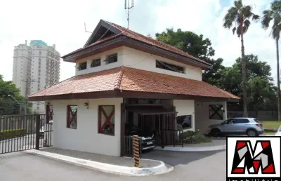 Terreno em condomínio fechado, local privilegiado, região de alto padrão, segurança.