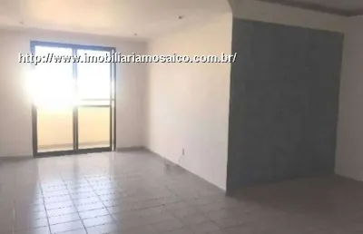 Apartamento no pasargada, com 02 vagas de garagem, último andar