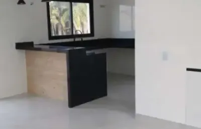 Casa nova de fino acabamento condomínio fechado bairro medeiros financiável