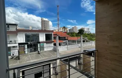 Sobrado no centro de balneario a menos de 150 metros da praia