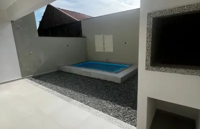Casa com 3 quartos à venda na Avenida Nereu Ramos, 390, Itacolomi, Balneário Piçarras