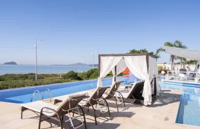 Apartamento com 4 quartos à venda na Avenida Nereu Ramos, 4616, Itacolomi, Balneário Piçarras