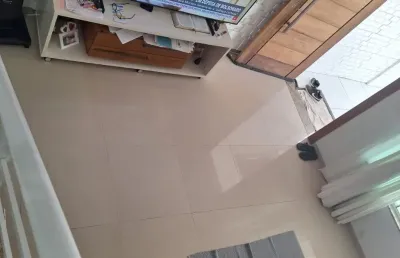 Sobrado com duas suites no centro de balneario piçarras