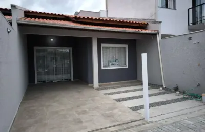 Oportunidade a 200 metros da praia casa mobiliada com quintal