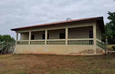 Sítio com 3 dormitórios à venda, 20000 m² por r$ 2.200.000,00 - aterrado - monte mor/sp