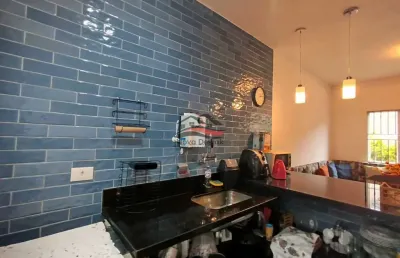 Casa em condomínio mobiliada para locação 500 metros da prainha e praia martim de sá