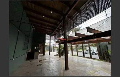 Ponto comercial e 2 banheiros à venda, 256 m² centro de caraguatatuba-sp