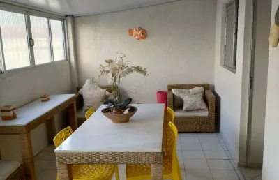Apartamento 50m2 com quintal coberto e 02 dorms no terreo rua caio prado.