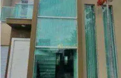 Sobrado à venda, 2 suítes, piscina, planejados, condomínio vista verde, indaiatuba.