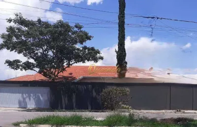 Casa térrea à venda, 3 quartos, 1 suíte, piscina, ar, quintal, jardim regina, indaiatuba.