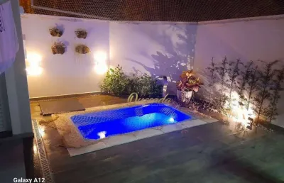Sobrado à venda, 3 dormitórios, 1 suíte, planejados, piscina, condomínio villagio di itaici, indaiatuba.