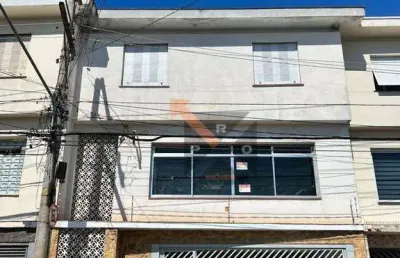 Sobrado mooca, 200 m² de área útil, 3 amplos dormitórios, sendo 1 suíte, 3 banheiros, 2 vagas