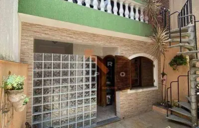 Lindo sobrado residencial à venda, 180 m² de área útil, 3 dormitórios, sendo 1 suíte master com closet e ar condicionado 2 vagas