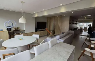 Lindo apartamento com varanda e 02 suítes - próximo a linha verde do metrô