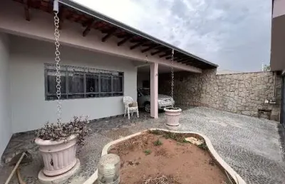 Casa com 3 quartos à venda na Rua José Garcia Simões, Jardim Luiza Maria, Araras