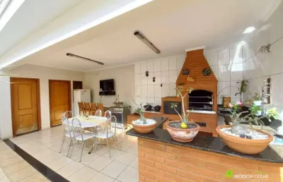 Casa com 3 quartos à venda na Rua Santo Siviero, Jardim São Pedro, Araras