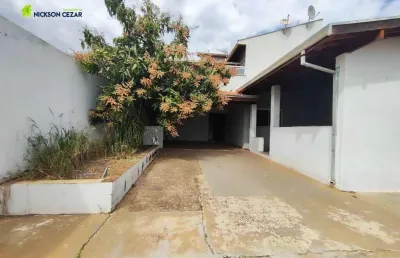 Espaço e tranquilidade você encontra nesta casa incrível de localização muito requisitada em araras sp