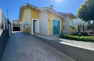 Casa com 3 quartos à venda na Rua Manira Terezinha Clenis Sarquis Sartori, Paraíso, Chapecó