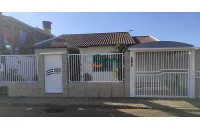 Casa para venda localizada no efapi em chapecó / sc
