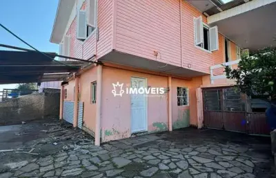 Casa mista de esquina 03 dormitórios no bairro fátima