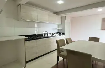 Apartamento com 02 dormitórios e sacada com churrasqueira no bairro bela vista