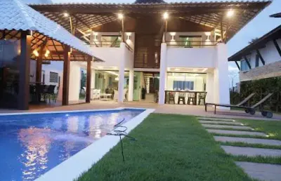 Vende-se casa de 300m² em condomínio à beira-mar da praia de muro alto/pe - 5 suítes (2 com varandas exclusivas)