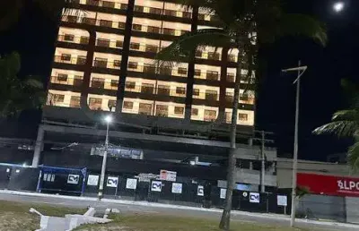 Apartamento tipo studio no armação com 1|4 , 01g e 27m²
