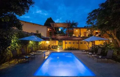 Pousada em maraú com 12|4, 01g e 850m² e 1100m² de terreno