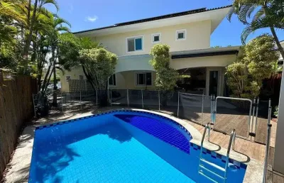 Casa em condomínio fechado com 4 quartos à venda na Rua Costa Verde, Piatã, Salvador