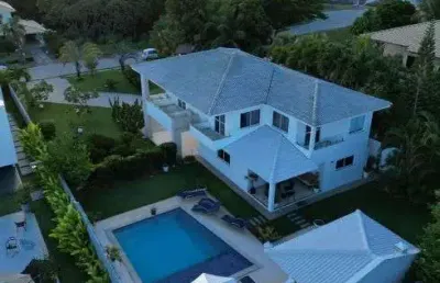 Casa em busca vida com 4|4, 04g e 415m² (venda ou locação)