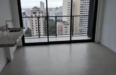 Studio em excelente localização no caminho das arvóres